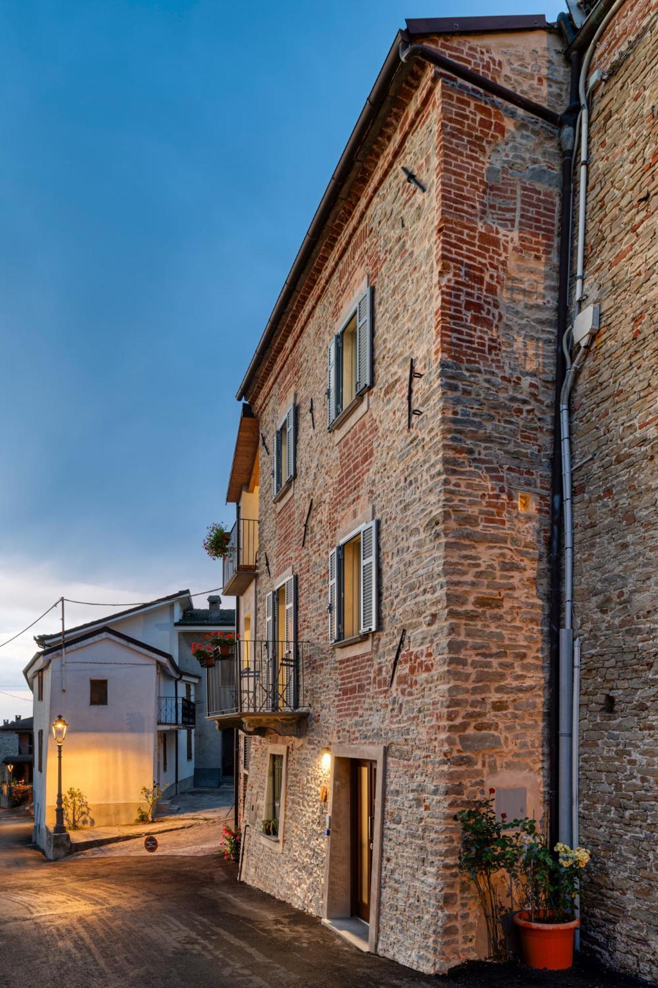 La Casa Di Margot - Blu * Murazzano (Cuneo)